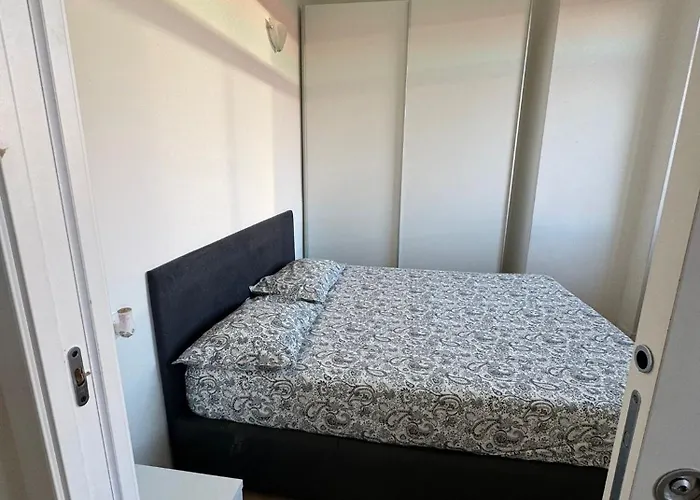 Stardust Padre Giuliani Apartmán