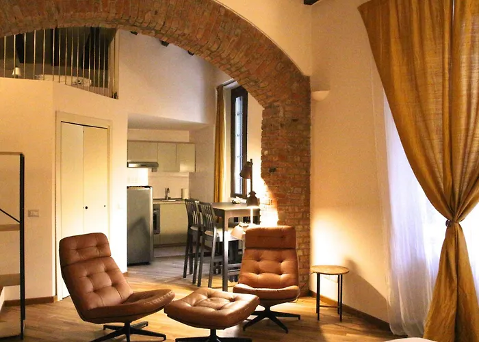 Апартаменты Loft Porta Romana - Duomo 3 Metro Stops