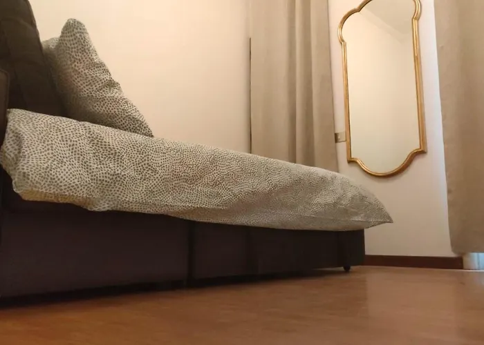 Duomo Cathedral Close Flats Апартаменты *