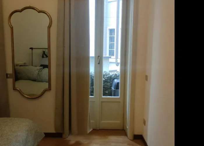 Апартаменты Duomo Cathedral Close Flats Милан