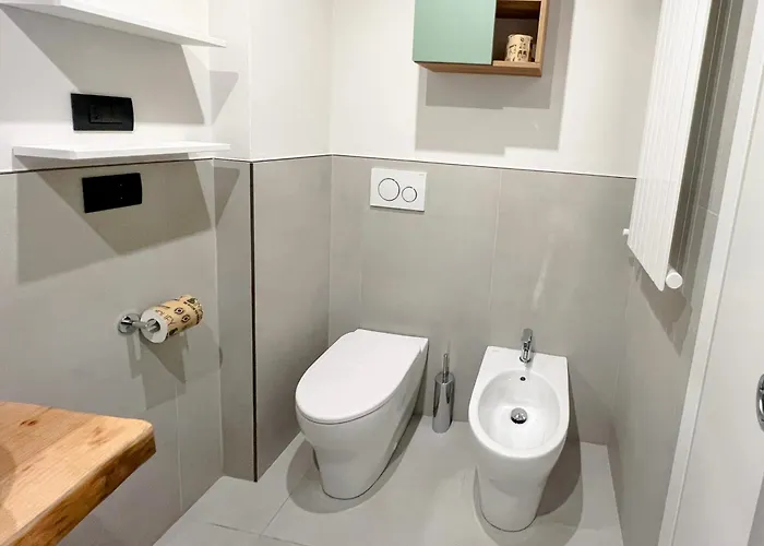 Private Near Duomo - M4 Santa Sofia *