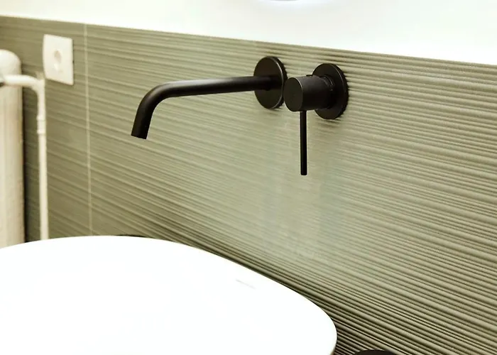 Urban Flats Sanzio 20 - Vicino A Duomo, Stadio E Fiera *