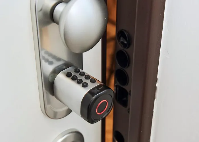 Urban Flats Sanzio 20 - Vicino A Duomo, Stadio E Fiera