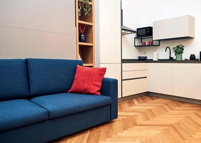 Urban Flats Sanzio 20 - Vicino A Duomo, Stadio E Fiera *