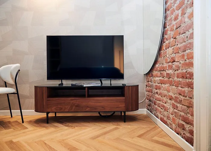 Urban Flats Sanzio 20 - Vicino A Duomo, Stadio E Fiera