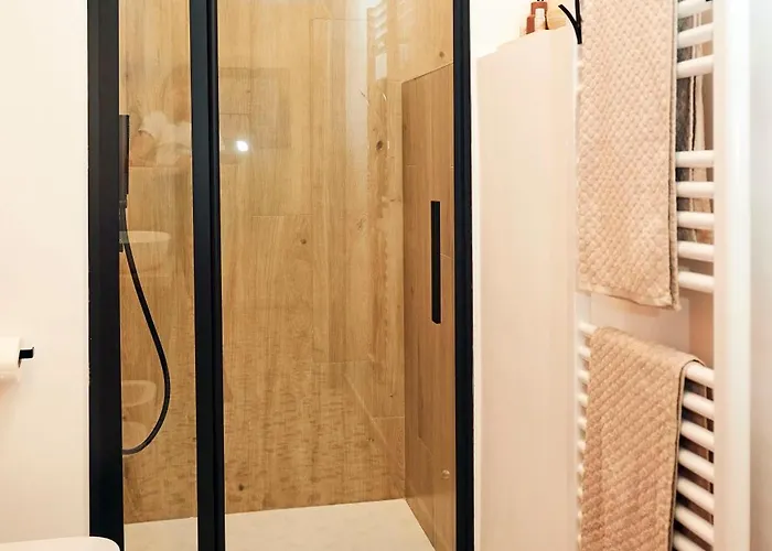 Urban Flats Sanzio 20 - Vicino A Duomo, Stadio E Fiera * Milán