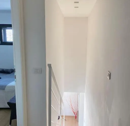 Penthouse Luce Near Metro-bus-tram Apartment *