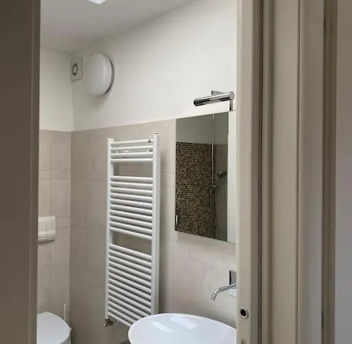 Penthouse Luce Near Metro-bus-tram *