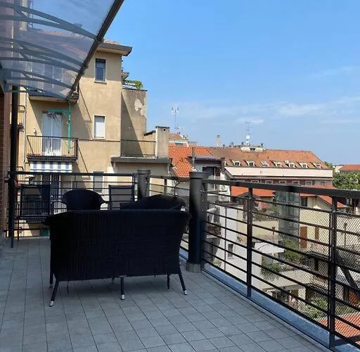 Apartment Penthouse Luce Near Metro-bus-tram *