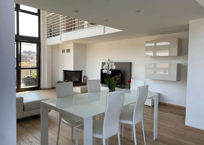 Apartment Penthouse Luce Near Metro-bus-tram Milan