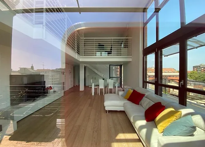 Penthouse Luce Near Metro-bus-tram * Milan