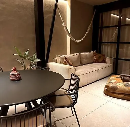 Modern Canal-side Loft With Private Garden *