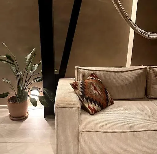 Appartement Modern Canal-side Loft With Private Garden