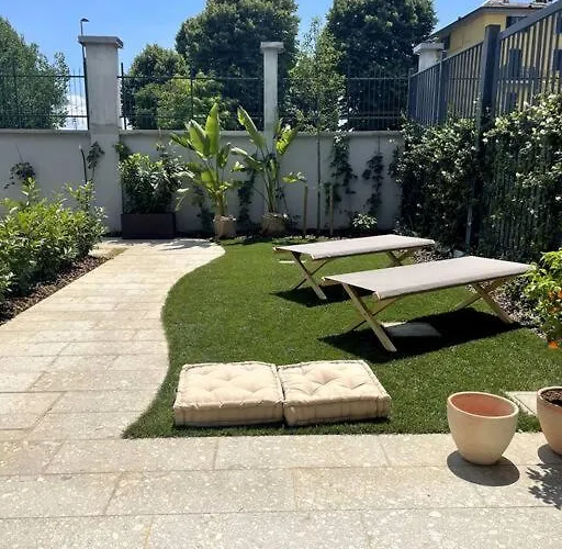 Modern Canal-side Loft With Private Garden Appartement