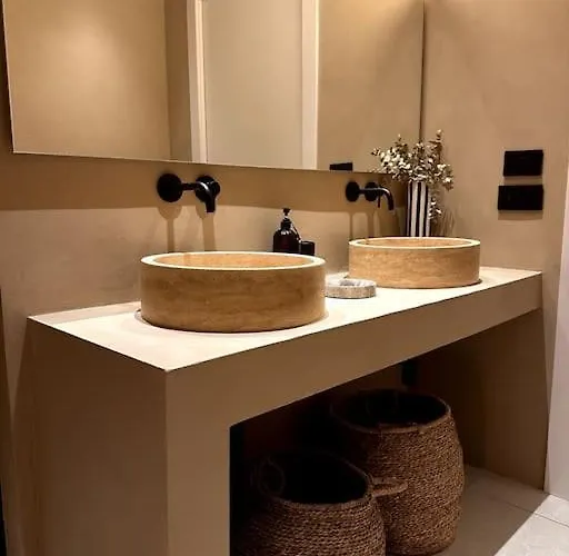 Modern Canal-side Loft With Private Garden Appartement Milan