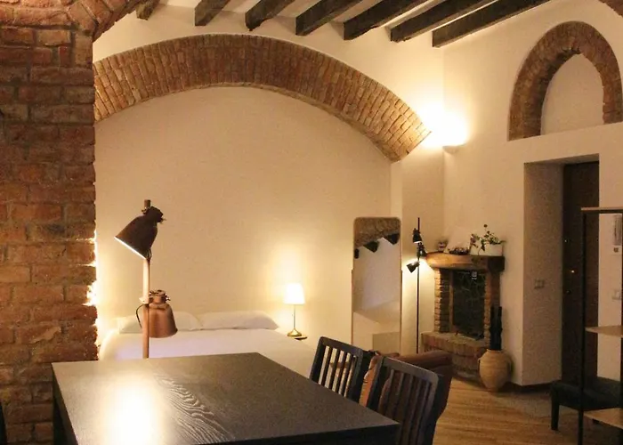 Loft Porta Romana - Duomo 3 Metro Stops Апартаменты *