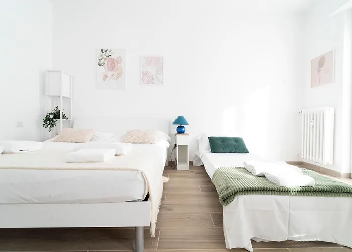 דירה Modern Flat 10 Minutes Duomo מילאנו