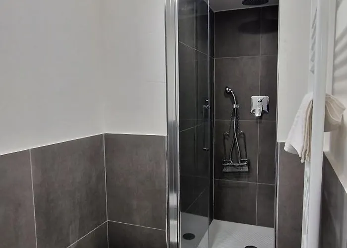 Arco Della Pace,fiera 아파트 *