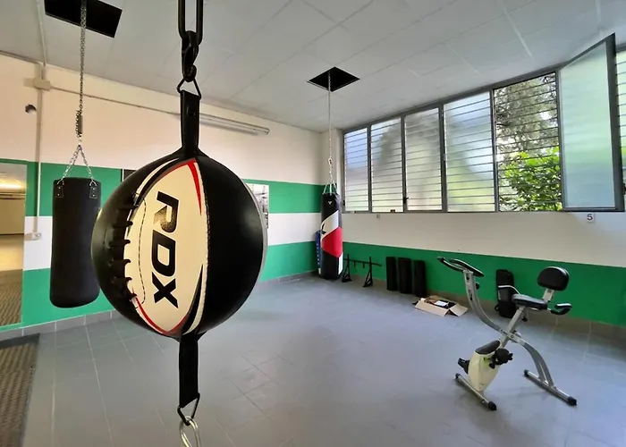 Chic Apt Near Piazza Duomo, Milan Apartament *