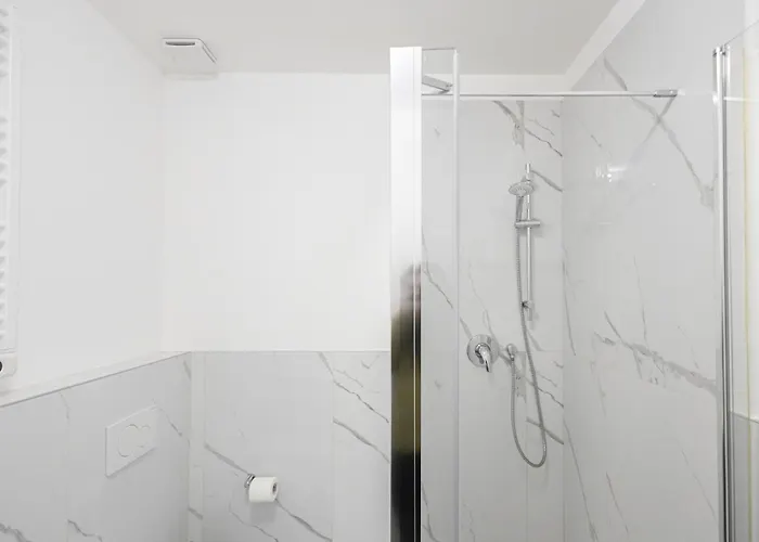 Bilocale Di Design In Zona Chinatown - Sempione *