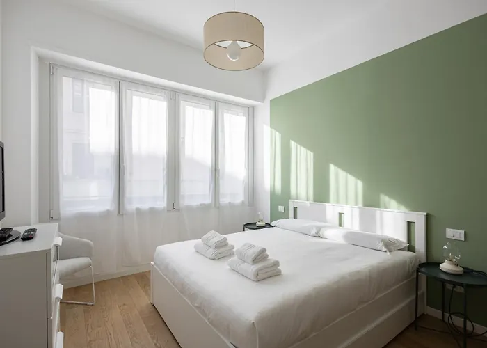 Bilocale Di Design In Zona Chinatown - Sempione Apartman *