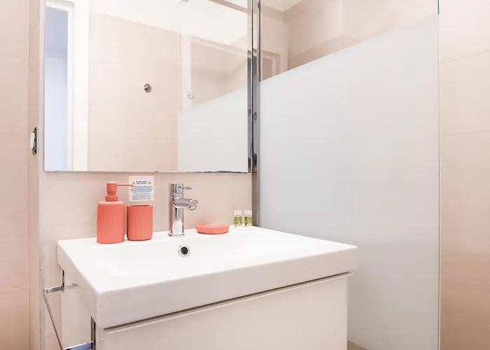 Easylife - - Corso Venezia 6 - San Babila *