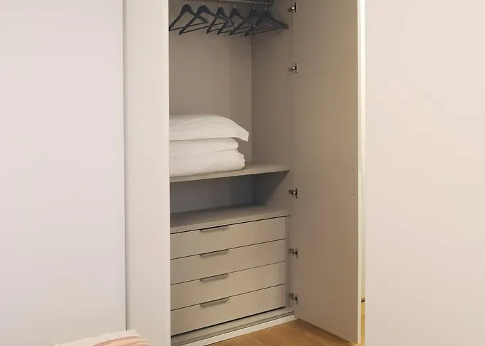 Comecasa Modern Terraced & Palestra * Mediolan