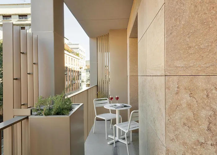 Bob W Milan Crocetta 3* Μιλάνο