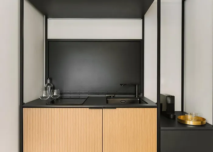 Ξενοδοχείο με διαμερίσματα Bob W Milan Crocetta 3*