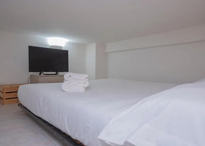 I Host - Breno 1 * Milánó