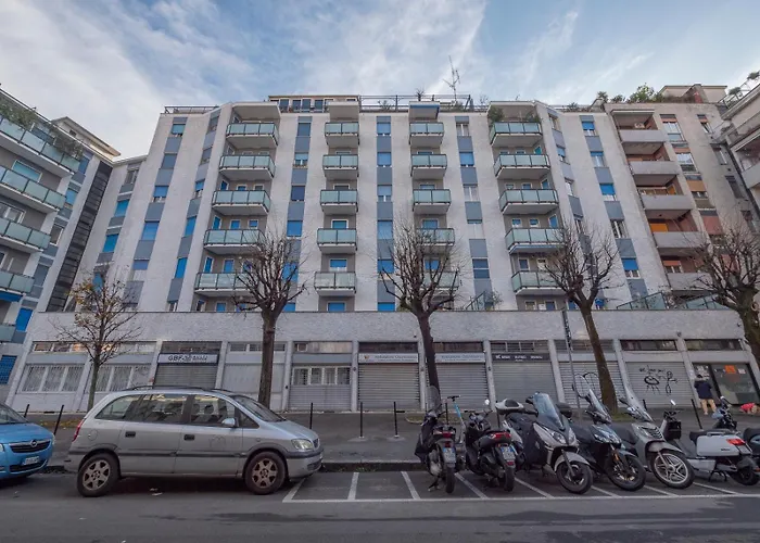 I Host - Breno 1 Milánó