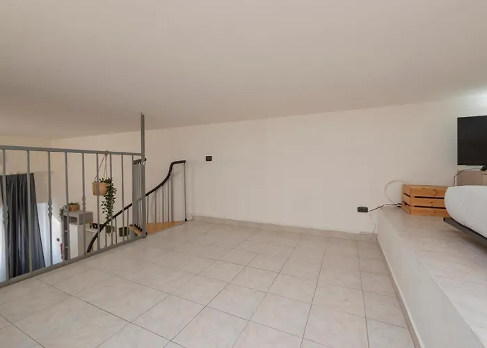 I Host - Breno 1 * Milánó