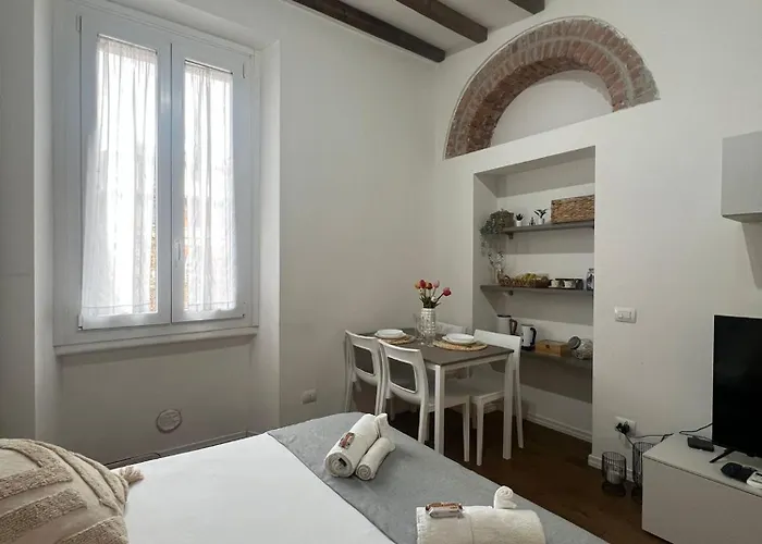 شقة La Regina Delle Locazioni Appena Fuori Dalla Metro Porta Romana *