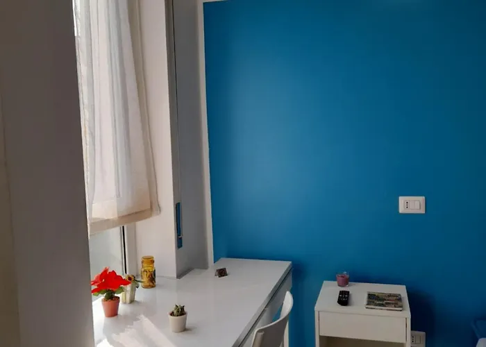 -l' Oasi Del Turista, Room2- Station Pensjonat 3*