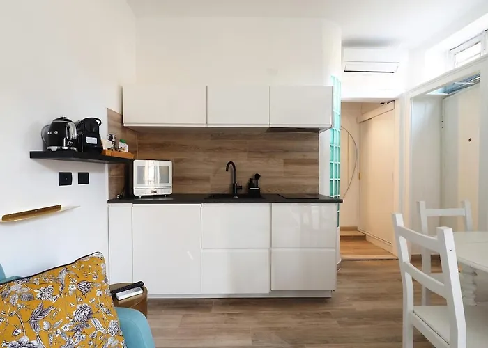 54 - Cozy - Near Metro