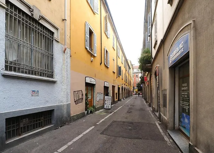 54 - Cozy - Near Metro * ميلان