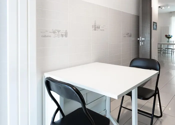 Bisceglie Mm Balcony King Милан