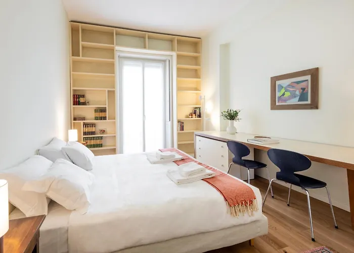 110mq Santa Sofia Apartment, In The Center Of Milan, 10 Min Walk From Duomo Milano