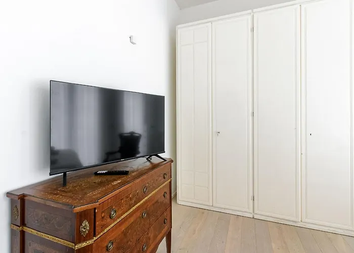 Palazzo Visconti Di Modrone, Two Beautiful By Halldis Lägenhet Milano