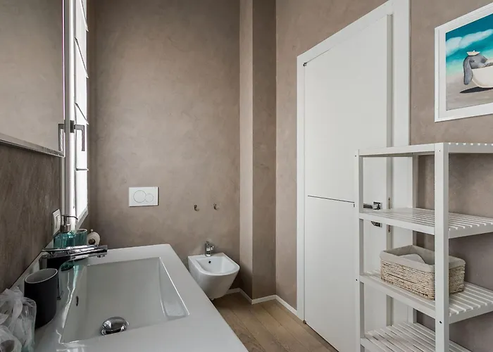 Apartment Palazzo Visconti Di Modrone, Two Beautiful By Halldis Milan