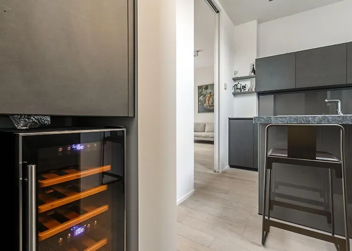 Palazzo Visconti Di Modrone, Two Beautiful By Halldis Lägenhet