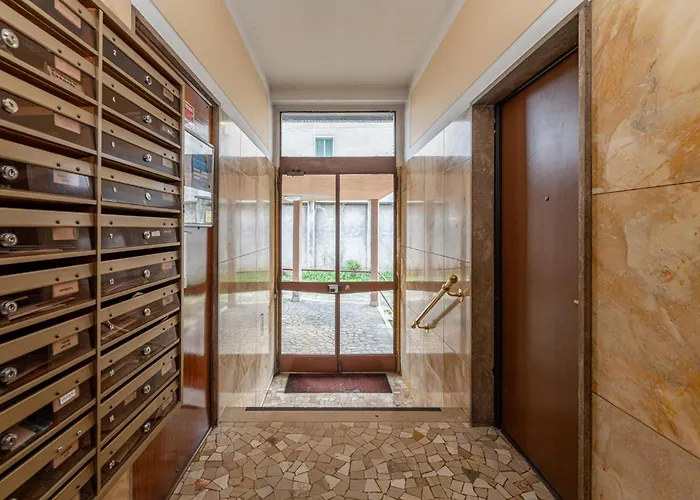 Brand New And Close To Downtown! Appartement *