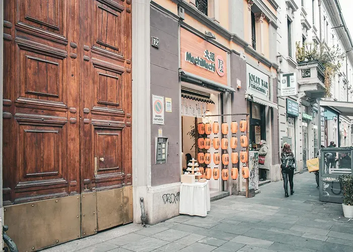 Red Dragon - Via Paolo Sarpi * Milán