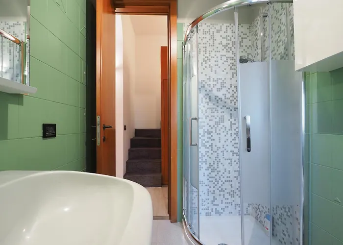 Διαμέρισμα Primopiano - Meda 38 *