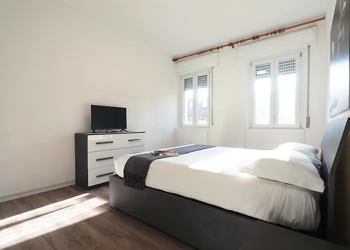 Plana - Tennis Club 3* Milán