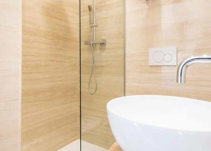 Maggi - New Beautiful In The Center *