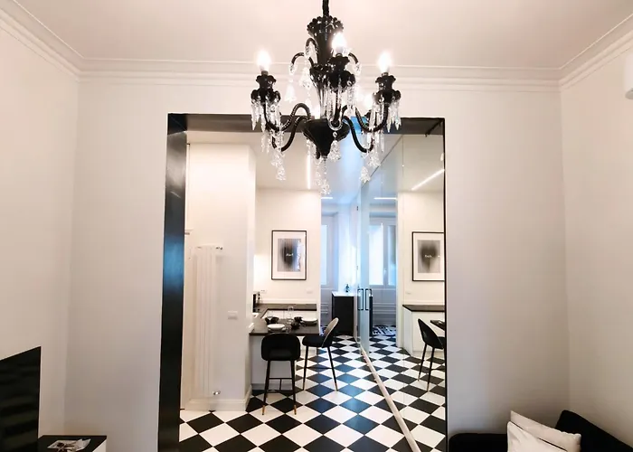 Apartment Black And White In Downtown With Ac, Wifi And Subway M1 M2 Airoport Connected, Station