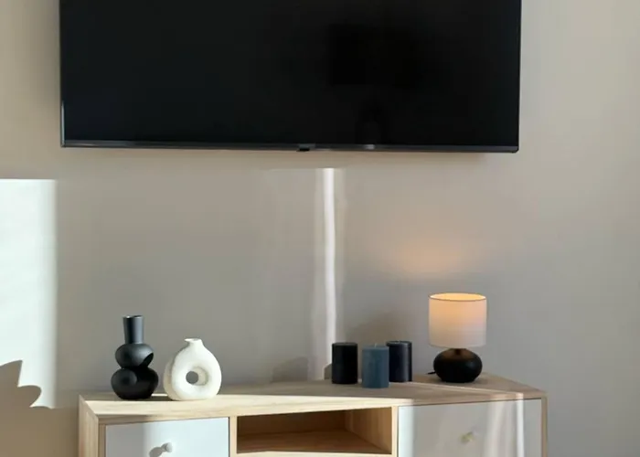 Bollicina - Free Parking, Ac & Balcony Apartamento Milão