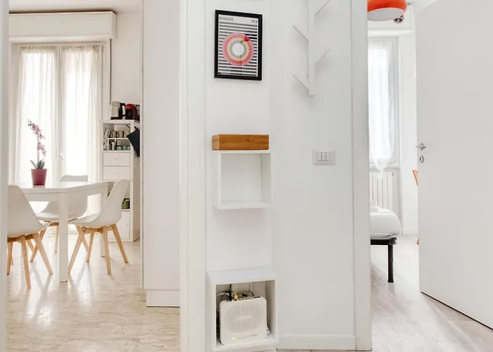 Cozy Modern Near Metro, Wifi Ac Milano