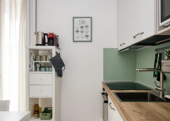 Cozy Modern Near Metro, Wifi Ac * Milan